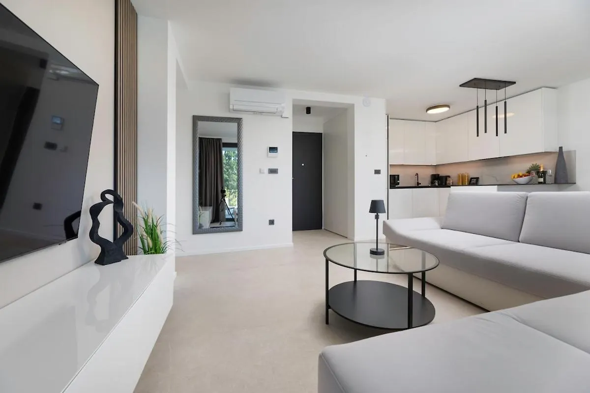 Brand New Apartment 