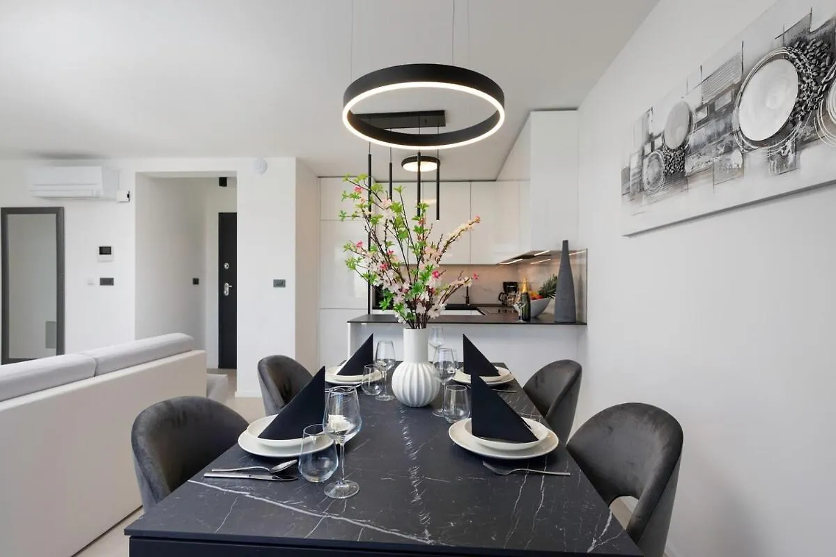 Brand New Apartment 